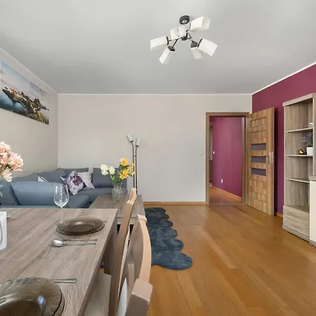 Rodzinny Z Dwiema Sypialniami I Balkonem We Wroclawiu By Renters Διαμέρισμα