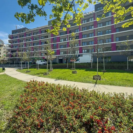 Rodzinny Z Dwiema Sypialniami I Balkonem We Wroclawiu By Renters Διαμέρισμα *